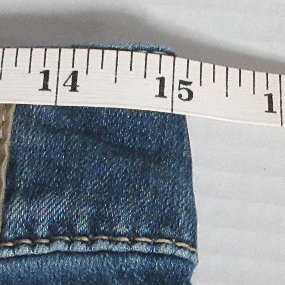 SILVER JEANS Suki Mid CAPRI Skimmer Sz 29x22.5  30x23.5 Bermuda Crop Denim Jeans - Picture 11 of 12